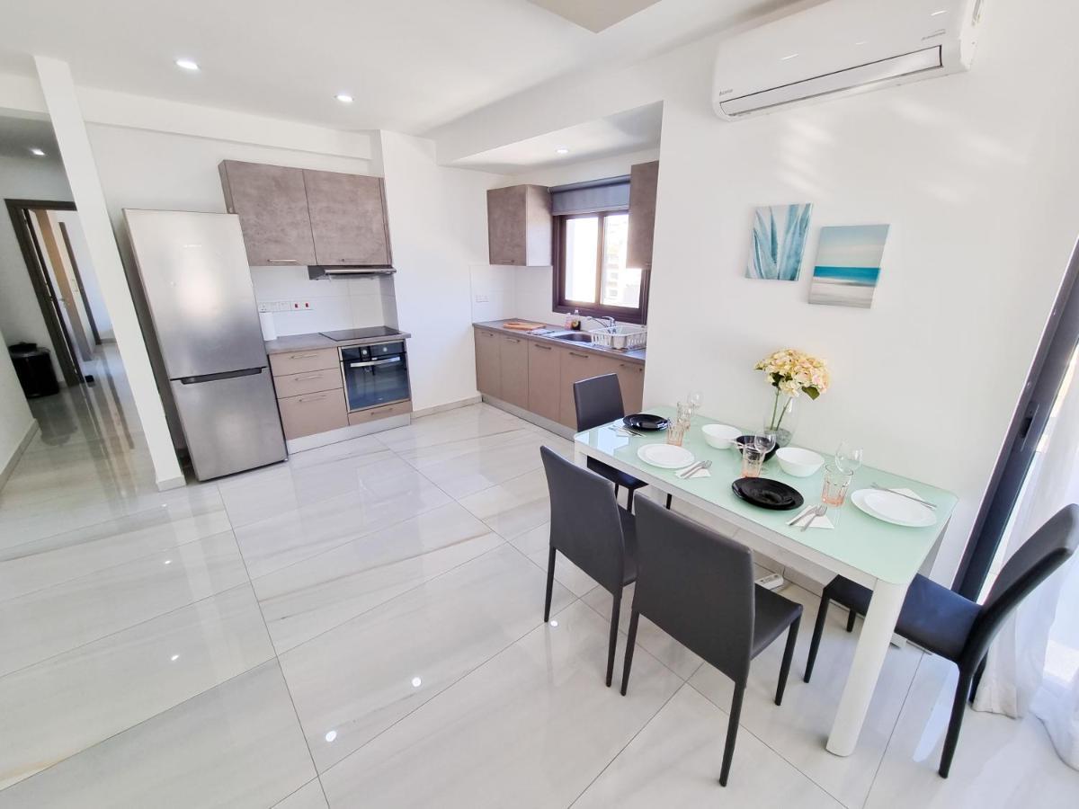 Sea La Vie Seaview Apartment Larnaca Exteriér fotografie